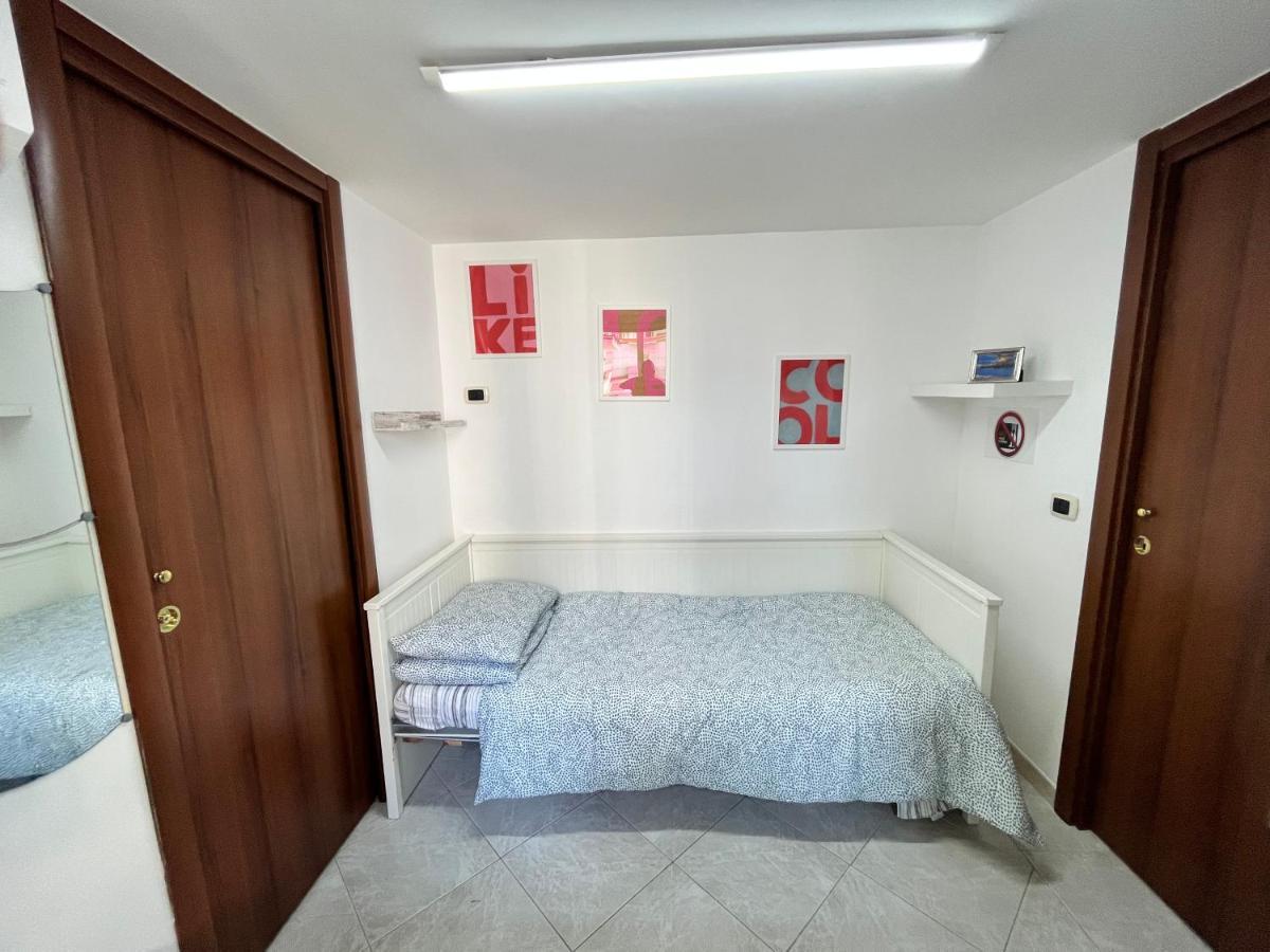 Regy Bed & Breakfast Napoli Dış mekan fotoğraf