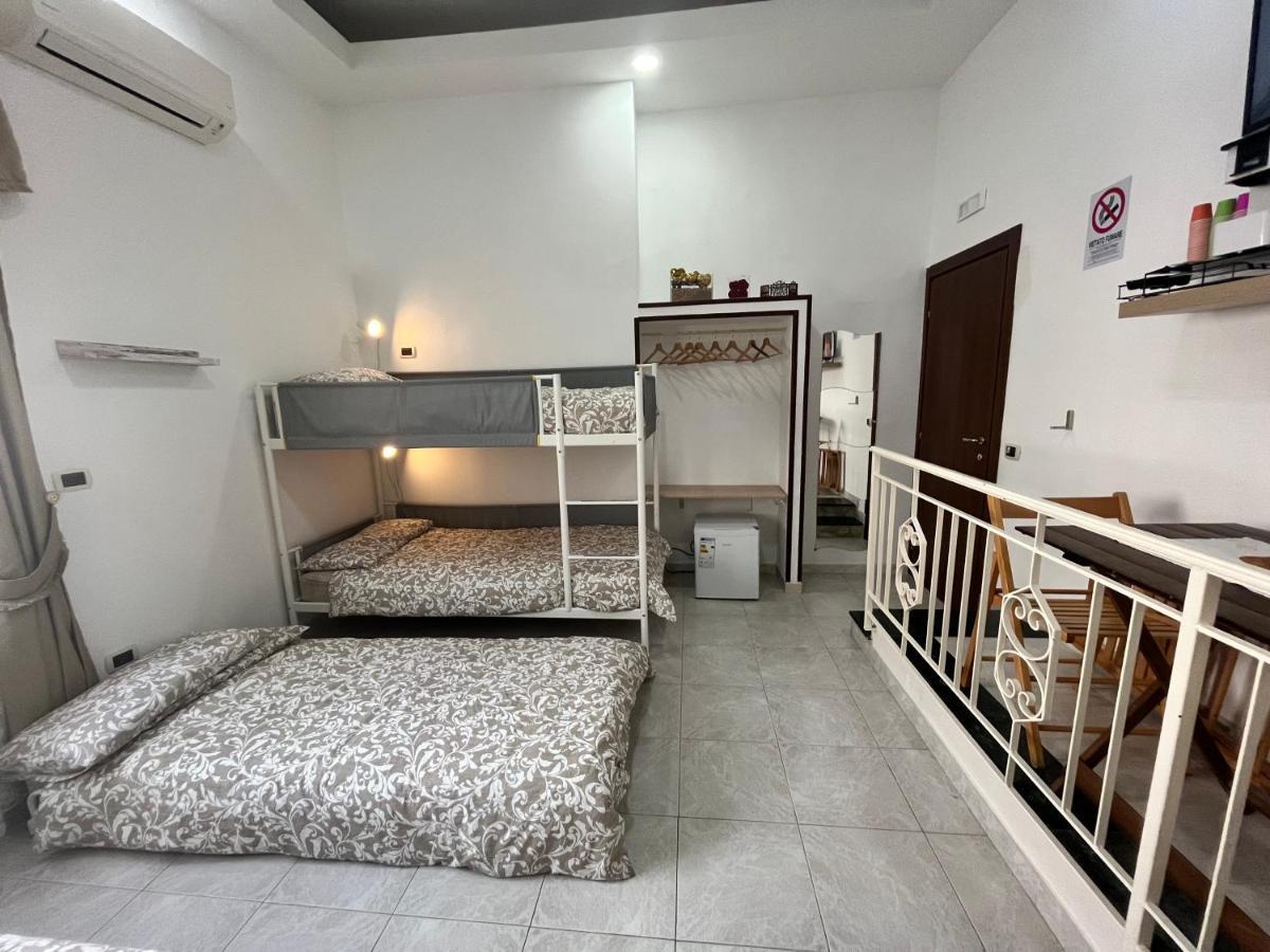 Regy Bed & Breakfast Napoli Dış mekan fotoğraf