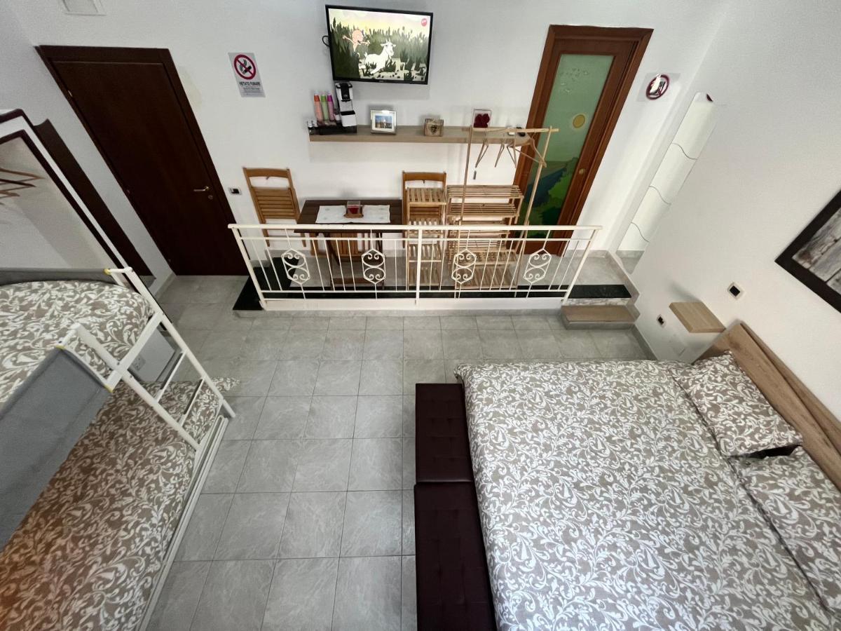 Regy Bed & Breakfast Napoli Dış mekan fotoğraf