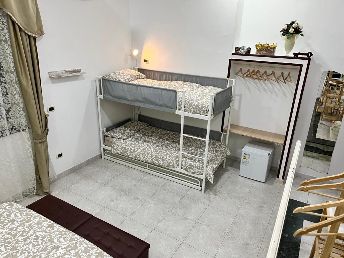 Regy Bed & Breakfast Napoli Dış mekan fotoğraf