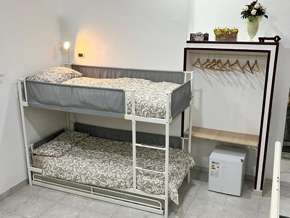 Regy Bed & Breakfast Napoli Dış mekan fotoğraf